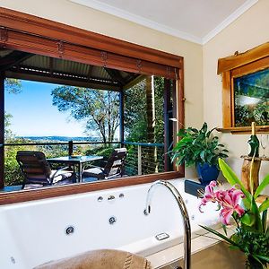 Cottage Lake View