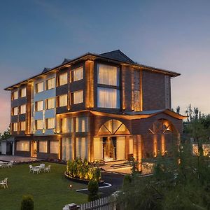 Welcomheritage Grand, Srinagar